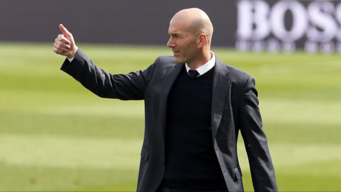 Zidane podría ser el nuevo entrenador del PSG según la prensa francesa