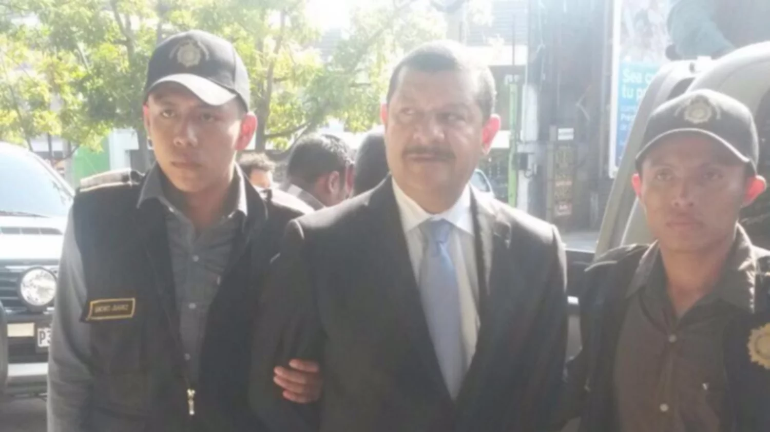 Antonio Coro es denunciado por cobrar monto millonario