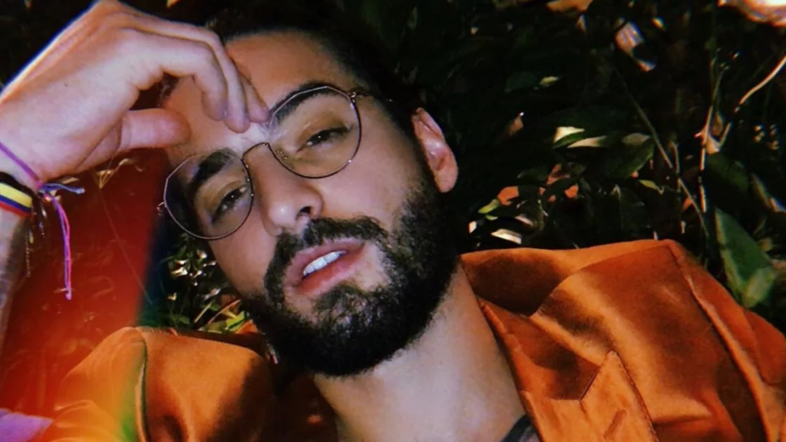 Maluma se codea con la realeza británica