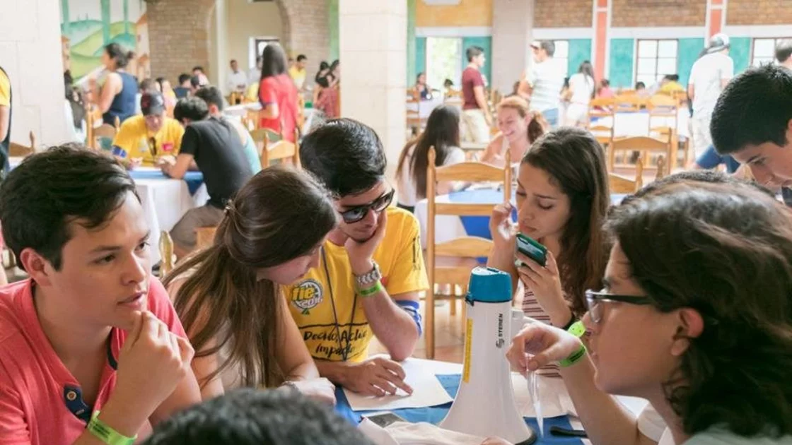 FIE: Un abánico de herramientas para jóvenes emprendedores