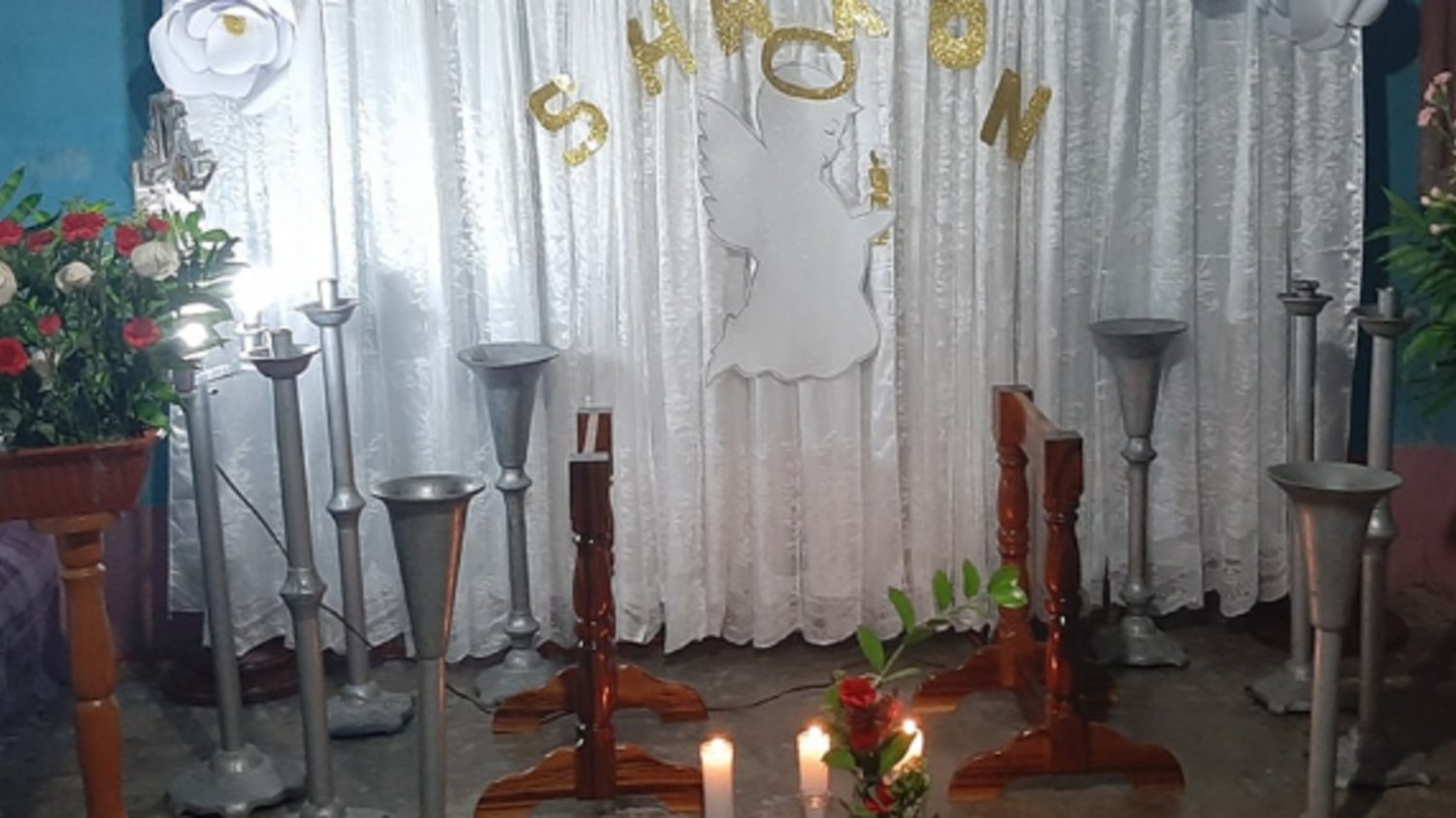 Maestra de Sharon Figueroa: “Hoy te regalamos las flores que tanto de gustaron”