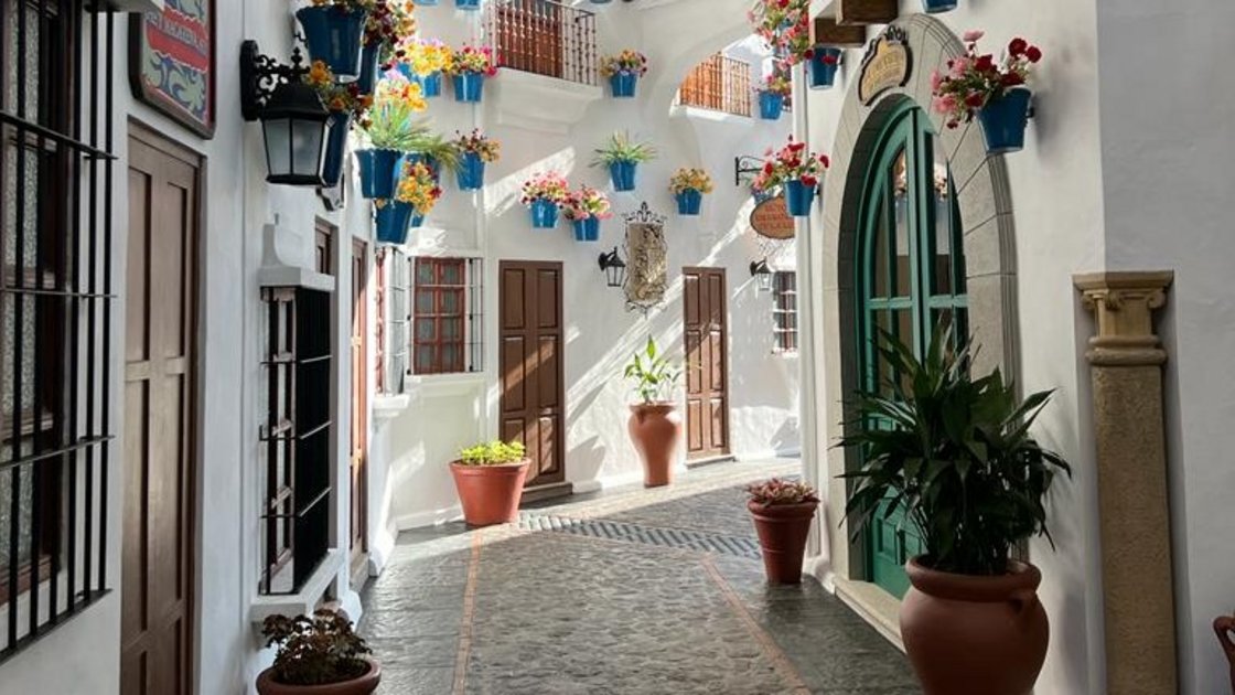  La Calleja de las Flores en Xetulul
