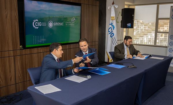 Firman convenio para fortalecer la industria minera de Guatemala