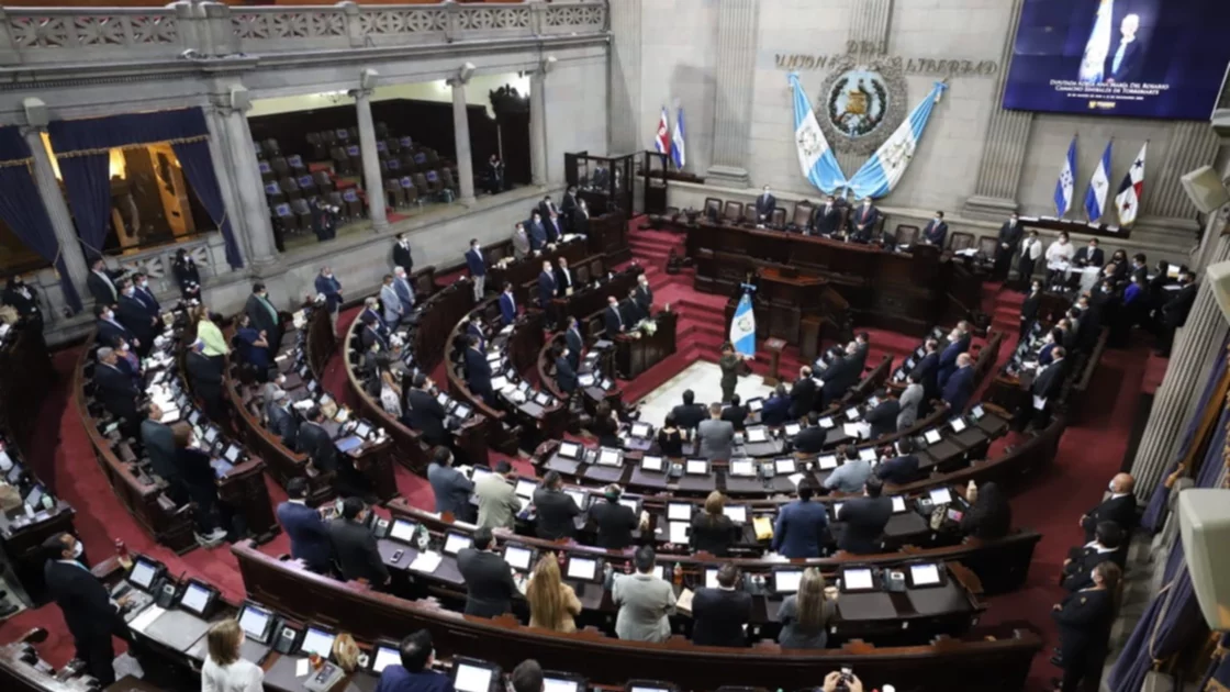 Detrás de la Ley de Vacunación