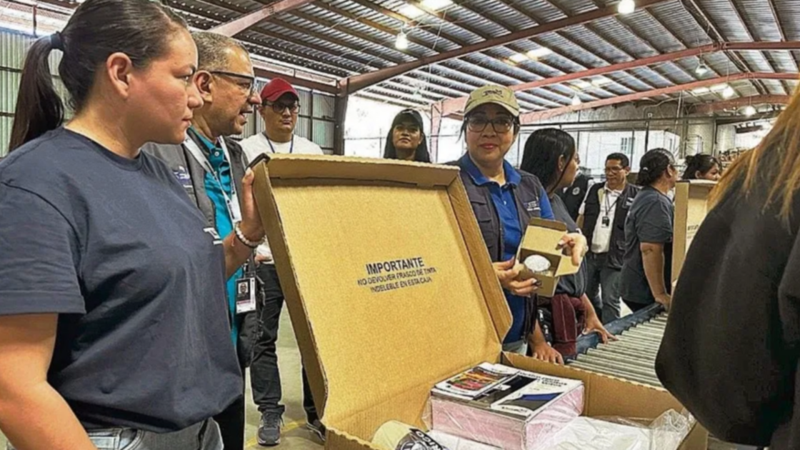 TSE comenzó distribución de paquetes electorales. Fotografía: LPG