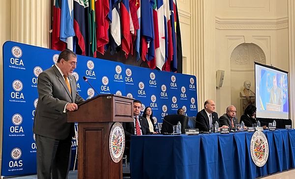 El Consejo Permanente de la OEA recibe al presidente Bernardo Arévalo