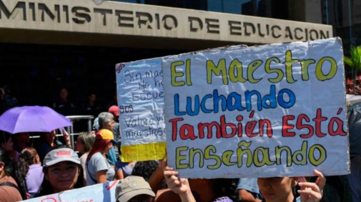 La lucha de los maestros venezolanos por la supervivencia (Fotografía: Tal Cual) La lucha de los maestros venezolanos por la supervivencia (Fotografía: Tal Cual)