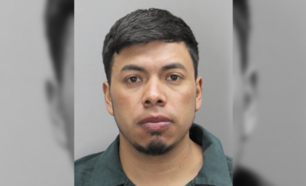 Acusan a guatemalteco de matar a su bebé de 3 meses en EE. UU.