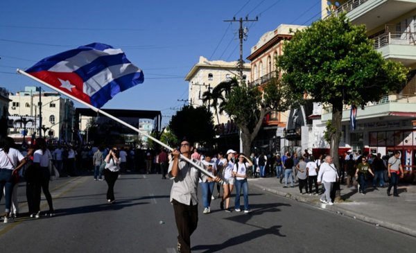 Cuba confirma negociaciones con EE. UU.  y exige el fin del bloqueo de combustible