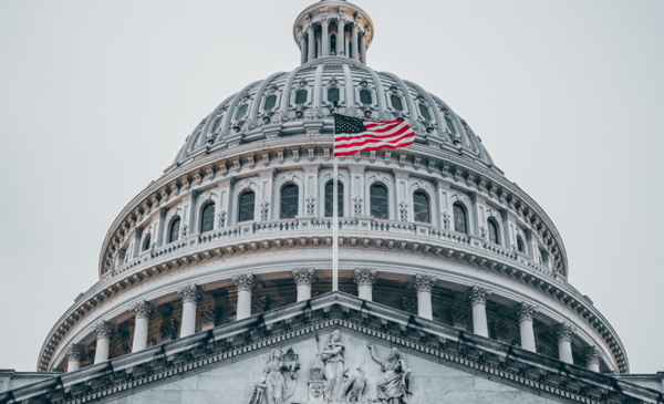 El Senado aprueba un plan presupuestario de USD 70 000 millones para ICE y Patrulla Fronteriza hasta 2029