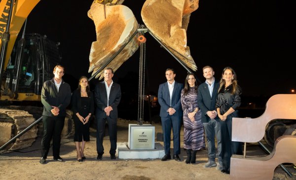 Distrito Futeca coloca la primera piedra para cambiar la escala de la ciudad
