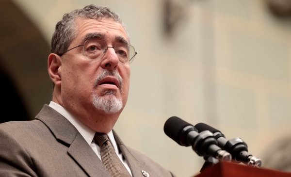 Arévalo desacredita amparo mientras la CC señala fallas legales en la Comisión de Postulación para fiscal general