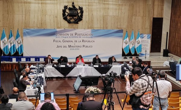 Comisión de Postulación cumple orden de la CC y arranca nueva revisión de expedientes