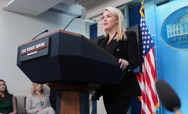 Leavitt declara “emergencia nacional” por falta de fondos al DHS