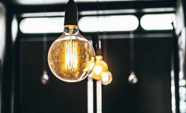 Tarifas eléctricas se mantienen estables para el trimestre mayo-julio