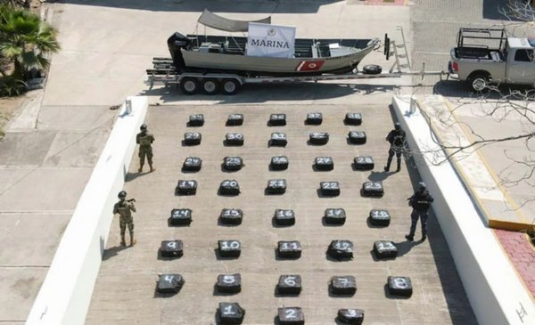 Autoridades mexicanas decomisan cargamento de cocaína en el Pacífico