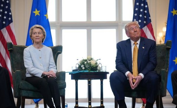 Trump da plazo a la UE hasta el 4 de julio para cumplir el acuerdo comercial