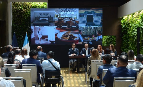 Tikal Futura proyecta su futuro al cumplir tres décadas