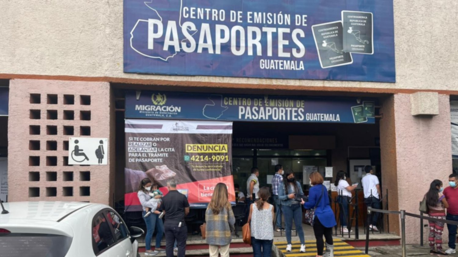 Centro de emisión de pasaportes. Centro de emisión de pasaportes.