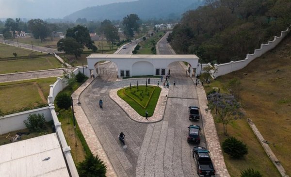 Entre acusaciones y desinformación: el operativo en La Chacra revela la crisis institucional en Antigua
