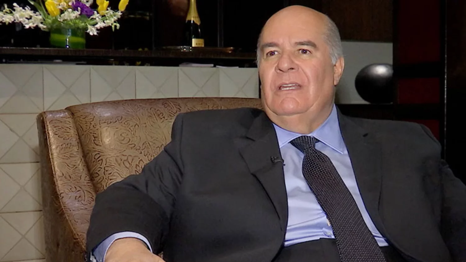 Interpol desactiva alerta roja contra exembajador Julio Ligorría
