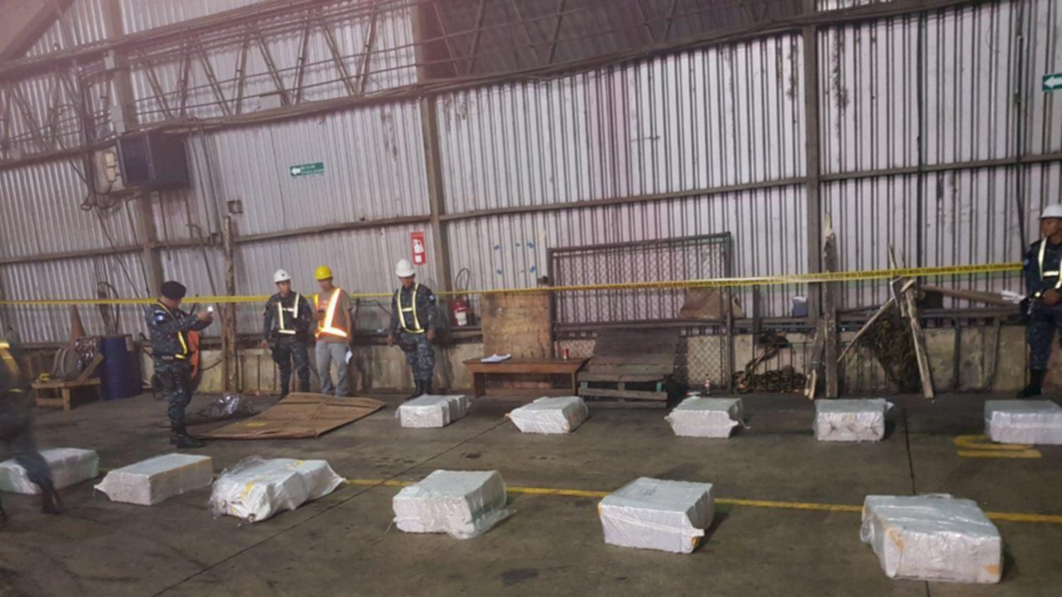 PNC incauta 1,350 kilos de cocaína provenientes de Cartagena PNC incauta 1,350 kilos de cocaína provenientes de Cartagena