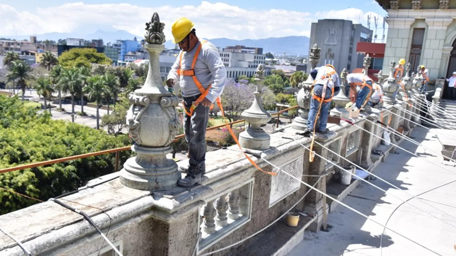 Inicia restauración por Q40 millones del Palacio Nacional de la Cultura Inicia restauración por Q40 millones del Palacio Nacional de la Cultura