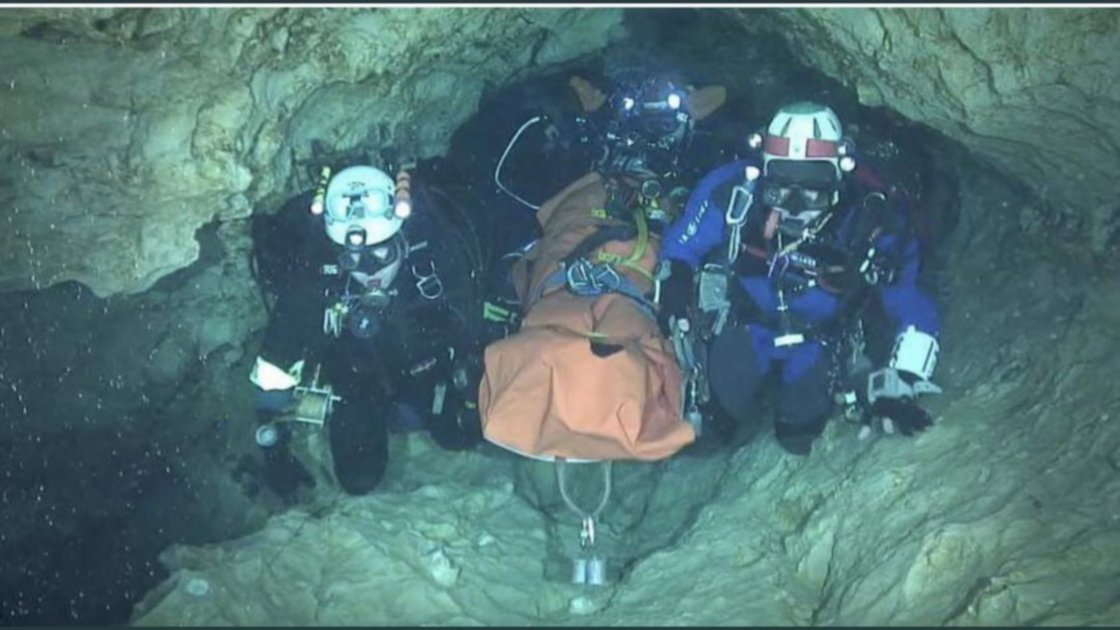 Seis niños han sido rescatados de la cueva en Tailandia