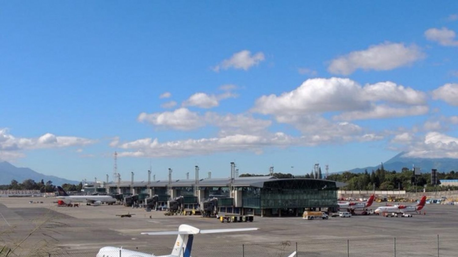 Líneas aéreas apuestan por más vuelos directos hacia Guatemala Líneas aéreas apuestan por más vuelos directos hacia Guatemala