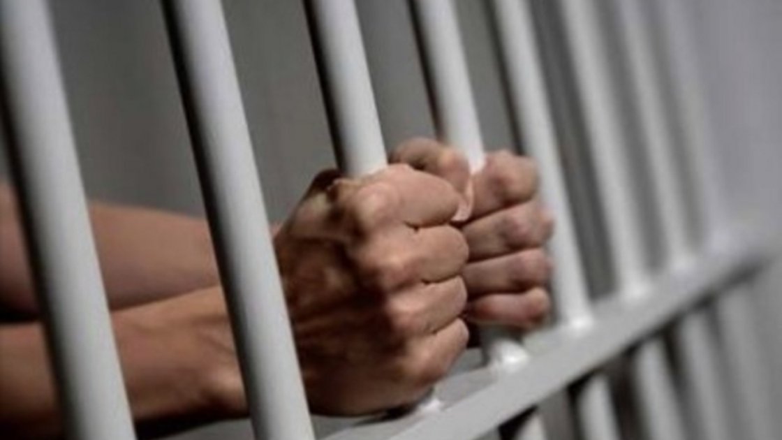 Condenan a seis años inconmutables a un hombre por robar Q80