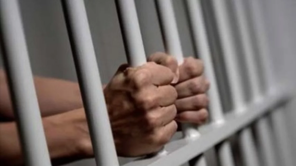 Condenan a seis años inconmutables a un hombre por robar Q80