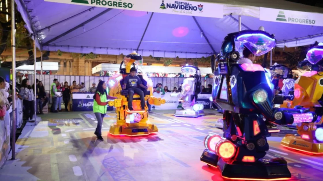 Inauguran Festival Navideño del Paseo de la Sexta