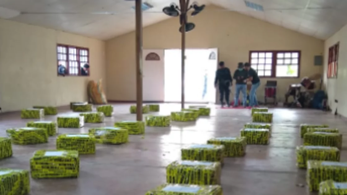 Incautan mil 620 paquetes de cocaína en el Parque Laguna del Tigre