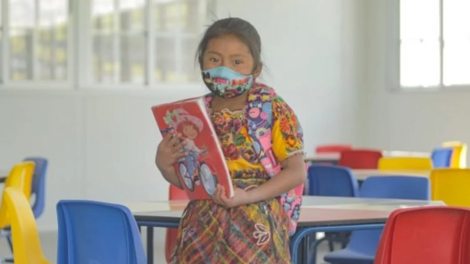 Citarán a ministras de Salud y Educación por nuevas restricciones en centros educativos
