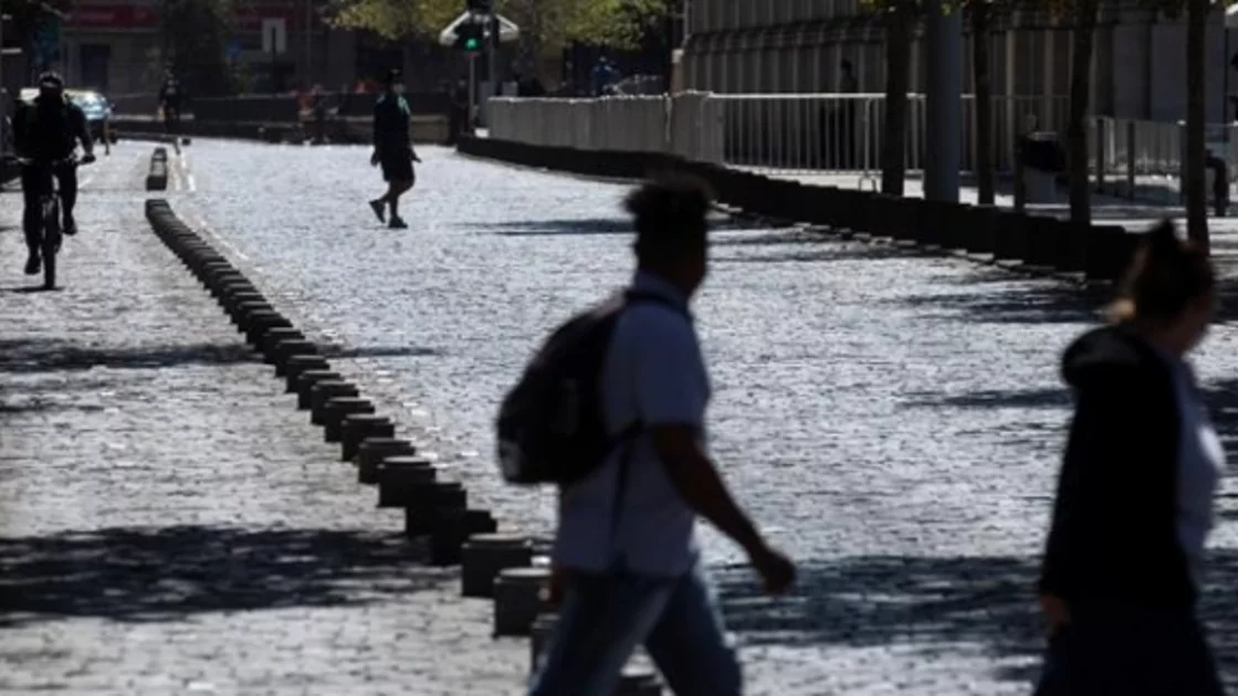 América con toque de queda en Semana Santa por variantes de covid