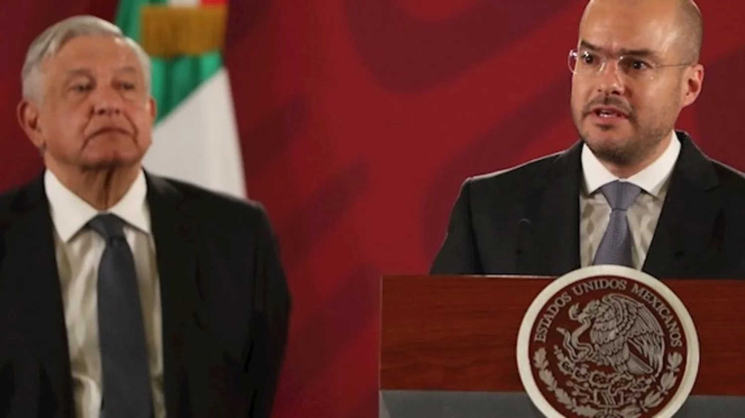 Video muestra a otro hermano de López Obrador recibiendo dinero sospechoso