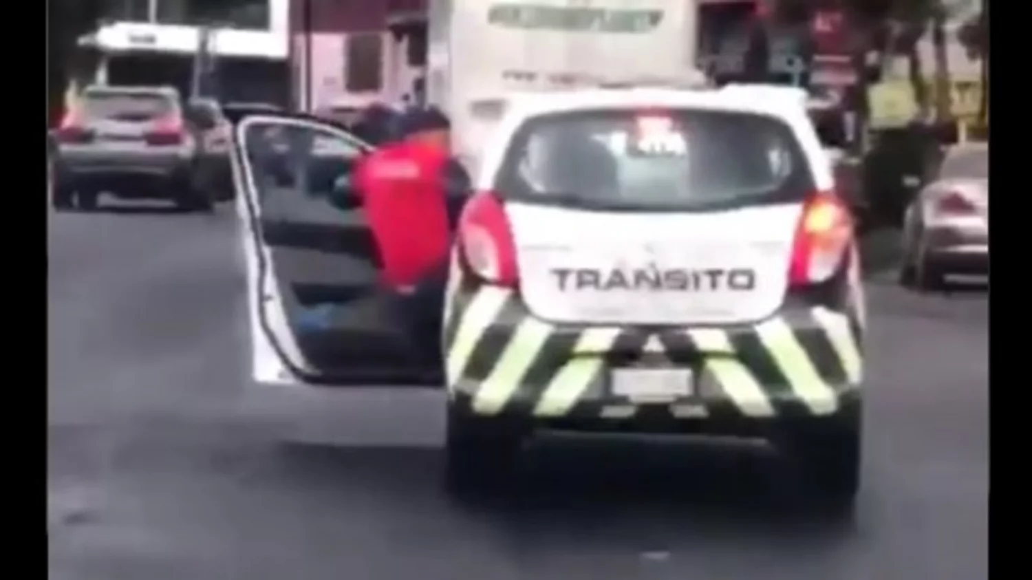 Municipalidad denunciará a supuesto agresor involucrado en incidente con agentes de tránsito Municipalidad denunciará a supuesto agresor involucrado en incidente con agentes de tránsito