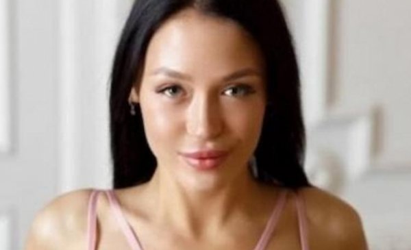 Video Actriz de OnlyFans muere al caer del piso 22