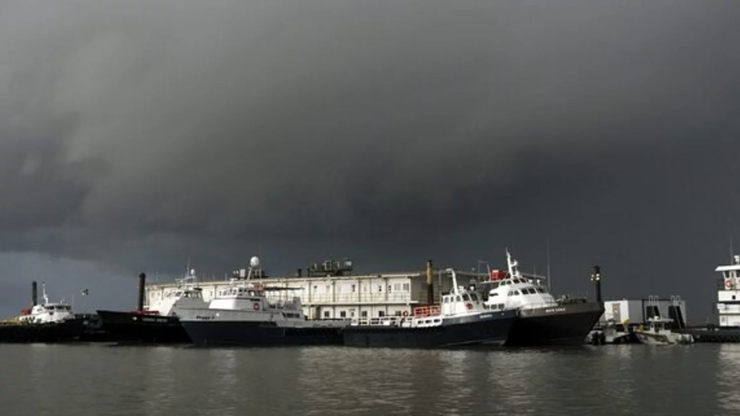 México emite aviso por la nueva tormenta Nicholas en el Golfo México emite aviso por la nueva tormenta Nicholas en el Golfo