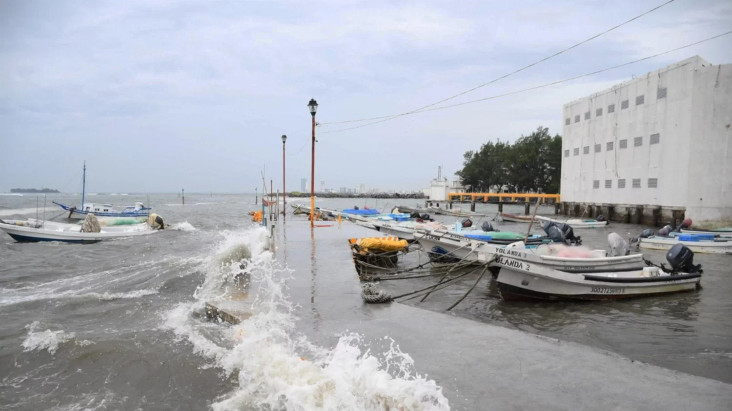 Fotografía de un embarcadero en el Puerto de Veracruz (México). Imagen de archivo. EFE/Miguel Victoria Fotografía de un embarcadero en el Puerto de Veracruz (México). Imagen de archivo. EFE/Miguel Victoria