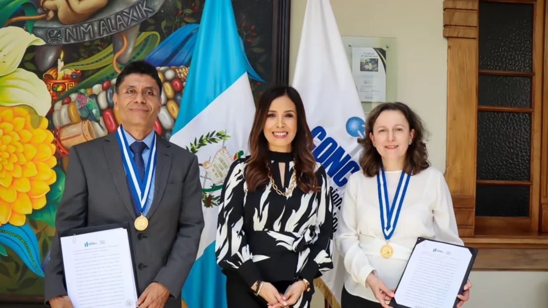 Científicos reconocidos con la Medalla de Ciencia y Tecnología