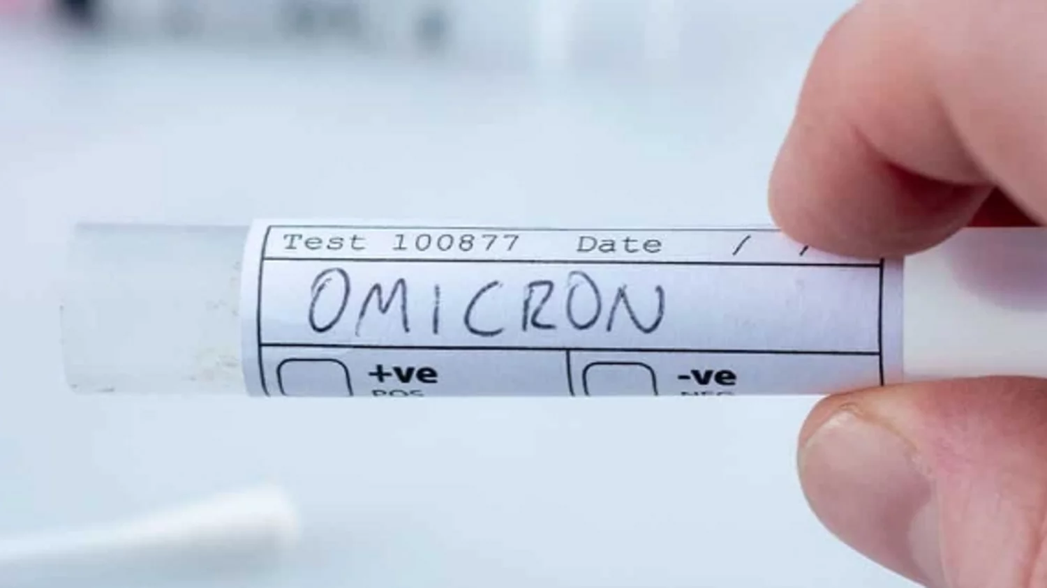 Estados Unidos preocupado, pero no en pánico por nueva variante ómicron Estados Unidos preocupado, pero no en pánico por nueva variante ómicron