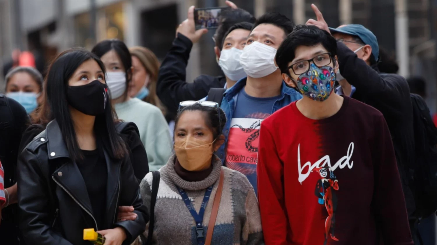 Salud relaja medidas por reducción de contagios de covid y mantiene aforos en espacios cerrados y abiertos Salud relaja medidas por reducción de contagios de covid y mantiene aforos en espacios cerrados y abiertos