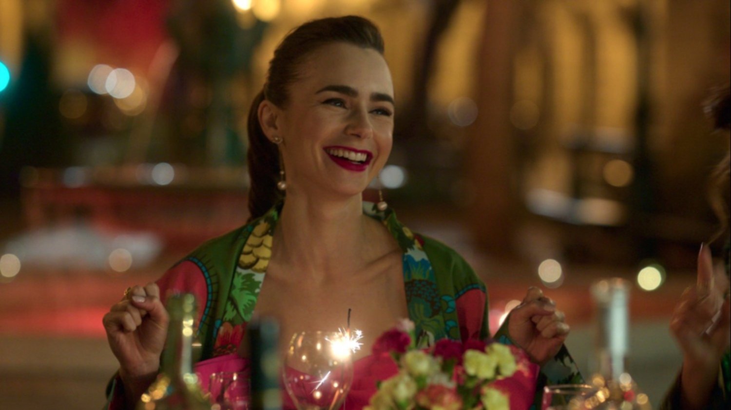 Emily en Paris se estrena el 21 de diciembre. Emily en Paris se estrena el 21 de diciembre.
