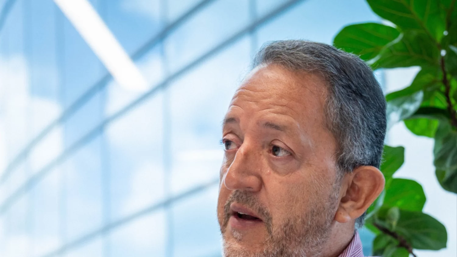 Experto alerta sobre los peligros de la privacidad digital en diciembre